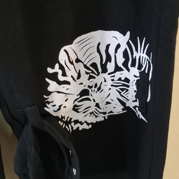 Pants - Picture 3 of 4